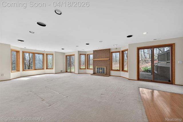 2131 Birchwood Way, West Bloomfield Charter Township, MI 48302