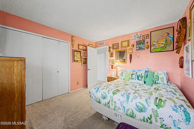 6851 N Machiavelli Way, Tucson, AZ 85741
