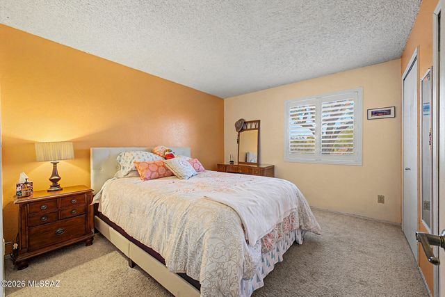 6851 N Machiavelli Way, Tucson, AZ 85741