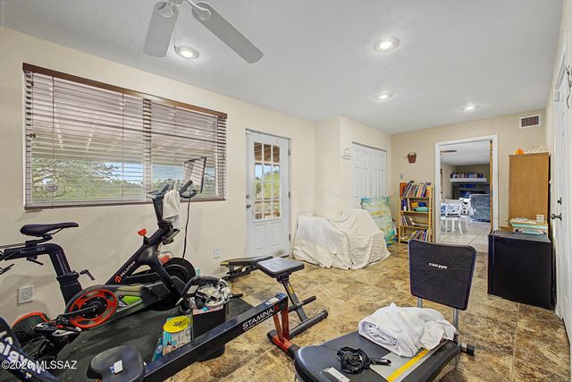6851 N Machiavelli Way, Tucson, AZ 85741