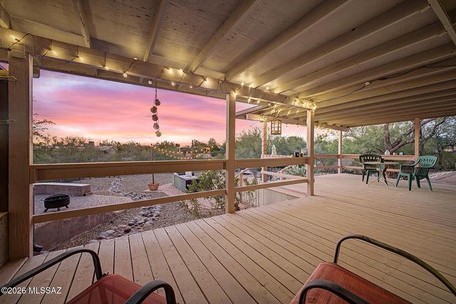 6851 N Machiavelli Way, Tucson, AZ 85741