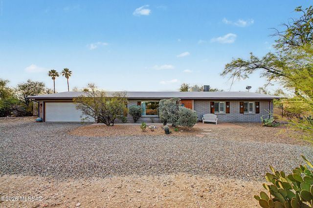 6851 N Machiavelli Way, Tucson, AZ 85741