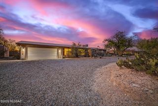 6851 N Machiavelli Way, Tucson, AZ 85741