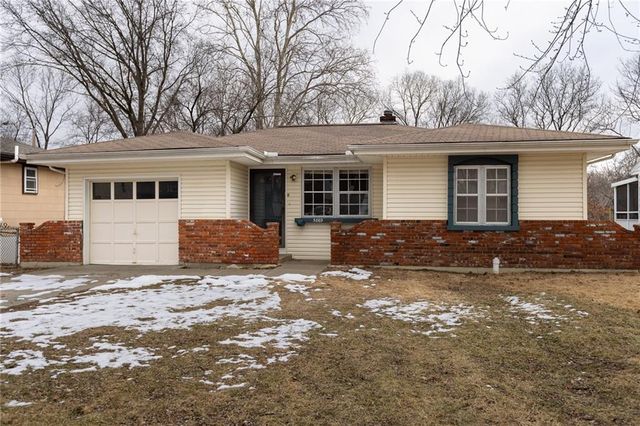 5869 N Oakley Street, Kansas City, MO 64119