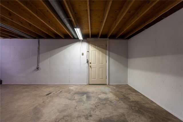 5869 N Oakley Street, Kansas City, MO 64119