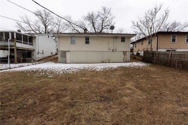 5869 N Oakley Street, Kansas City, MO 64119