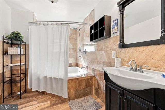 8949 HAVEN PL, Philadelphia, PA 19152