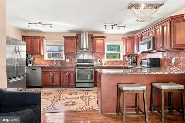 8949 HAVEN PL, Philadelphia, PA 19152