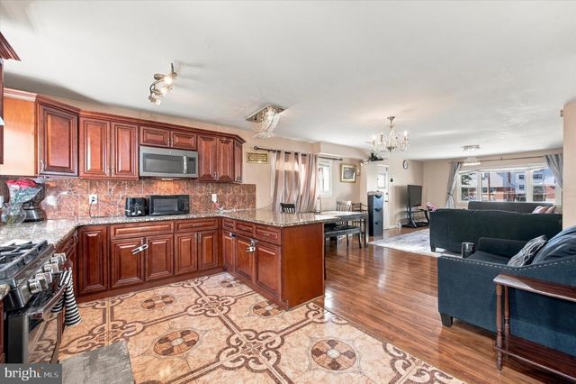 8949 HAVEN PL, Philadelphia, PA 19152
