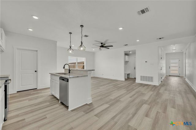 313 Shadbush Drive, Nolanville, TX 76559