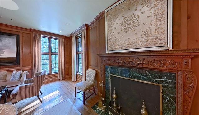 5800 Brookbank Lane, Mission Hills, KS 66208
