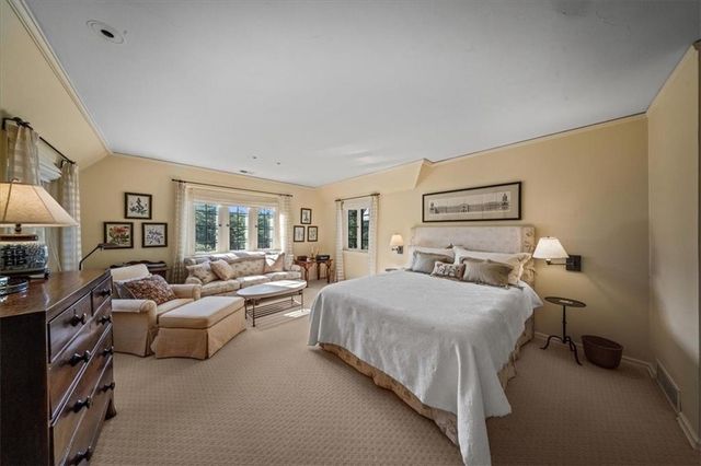 5800 Brookbank Lane, Mission Hills, KS 66208