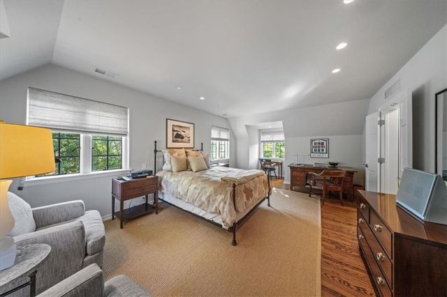 5800 Brookbank Lane, Mission Hills, KS 66208