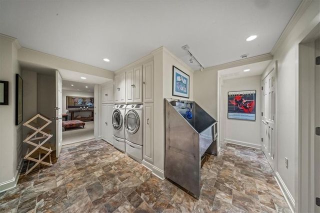 5800 Brookbank Lane, Mission Hills, KS 66208