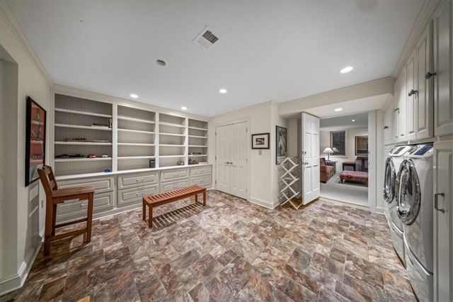 5800 Brookbank Lane, Mission Hills, KS 66208