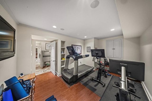 5800 Brookbank Lane, Mission Hills, KS 66208