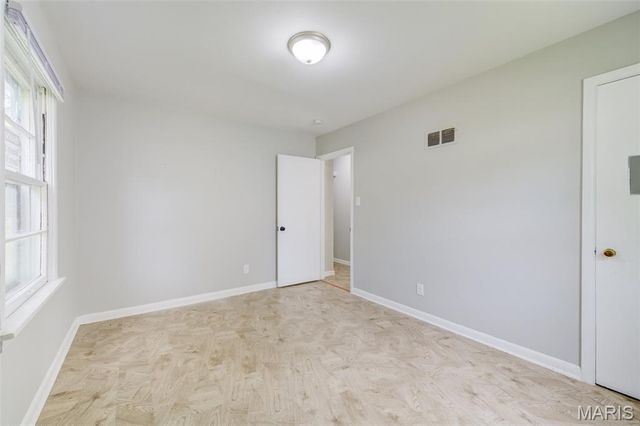 6811 Brower Court, Berkeley, MO 63134