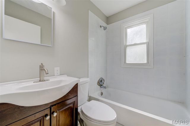 6811 Brower Court, Berkeley, MO 63134