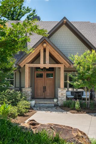 57 Villa Nova Drive, Asheville, NC 28804