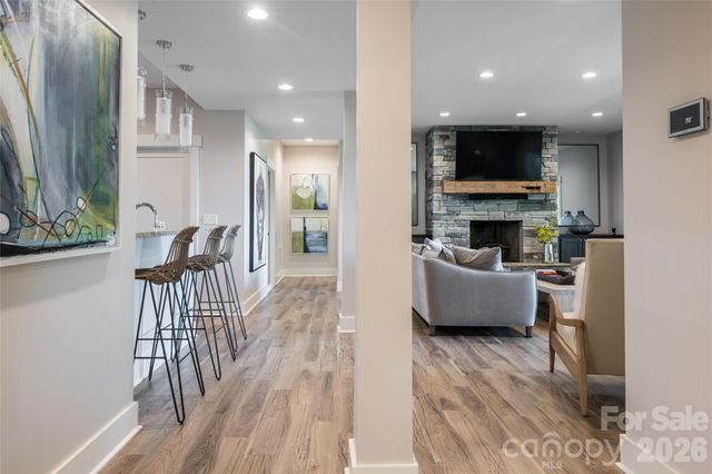 57 Villa Nova Drive, Asheville, NC 28804