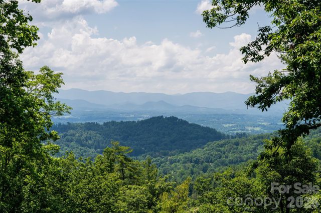57 Villa Nova Drive, Asheville, NC 28804