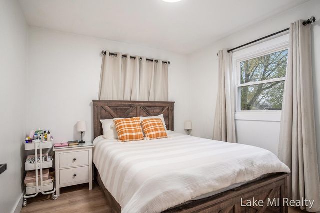 82 Peony Street Sw, Byron Twp, MI 49548