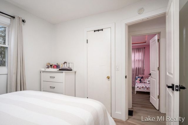 82 Peony Street Sw, Byron Twp, MI 49548