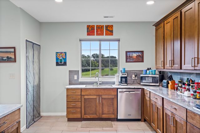 2240 MO 240, Fayette, MO 65248