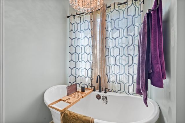 2240 MO 240, Fayette, MO 65248