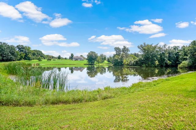 2240 MO 240, Fayette, MO 65248