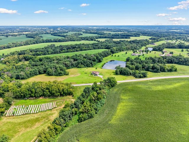 2240 MO 240, Fayette, MO 65248