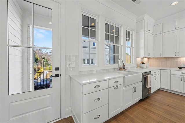 650 Mayfair Court, Alpharetta, GA 30009