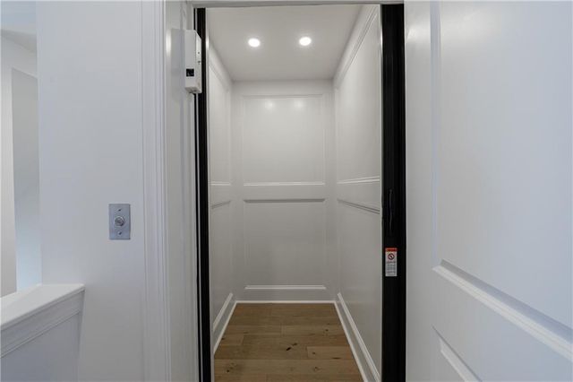 650 Mayfair Court, Alpharetta, GA 30009