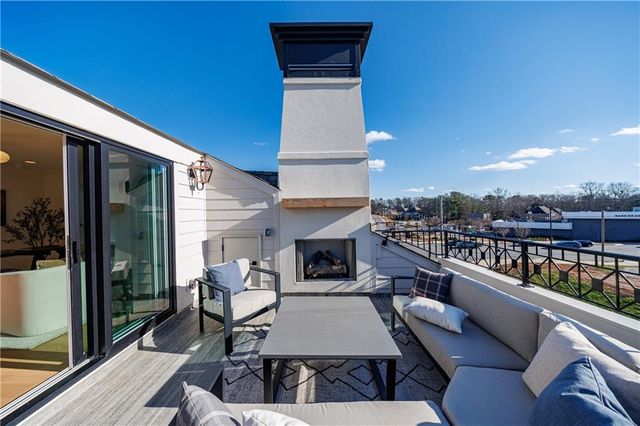 650 Mayfair Court, Alpharetta, GA 30009