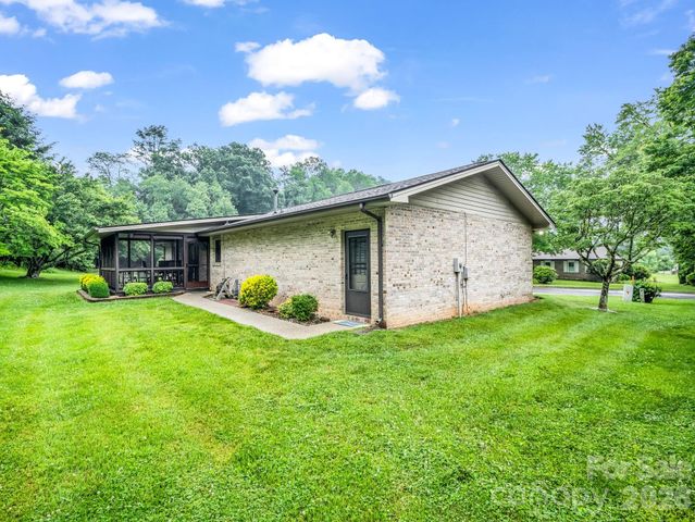 182 Resada Drive, Brevard, NC 28712
