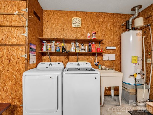 182 Resada Drive, Brevard, NC 28712