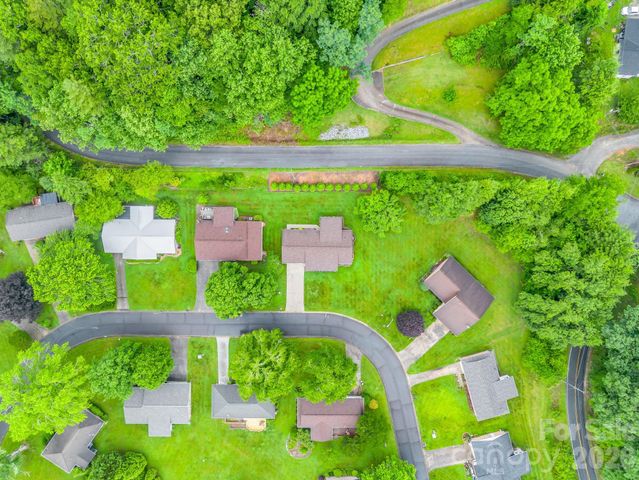 182 Resada Drive, Brevard, NC 28712