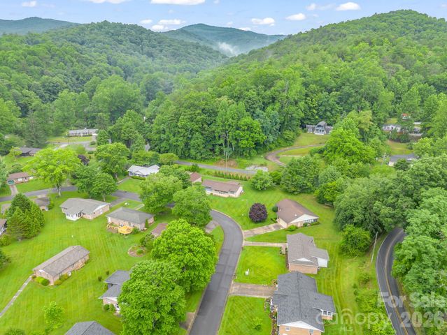 182 Resada Drive, Brevard, NC 28712
