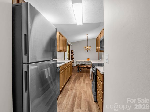 182 Resada Drive, Brevard, NC 28712