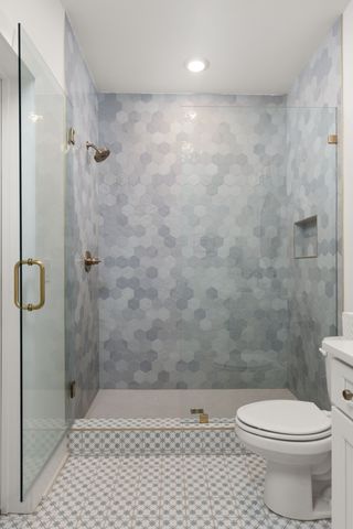 1715 Hillmont Dr, Nashville, TN 37215