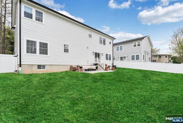 765 Sixth Avenue, River Edge, NJ 07661