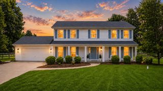 40W679 White Fence Way, St. Charles, IL 60175