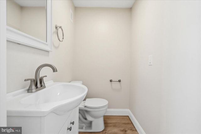 121 PENNBROOK AV, Robesonia, PA 19551