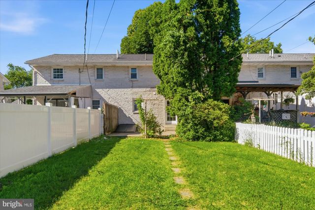 121 PENNBROOK AV, Robesonia, PA 19551