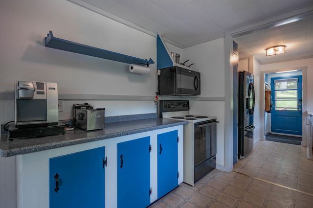 300 Lancaster Hill Road, Tilton, NH 03276