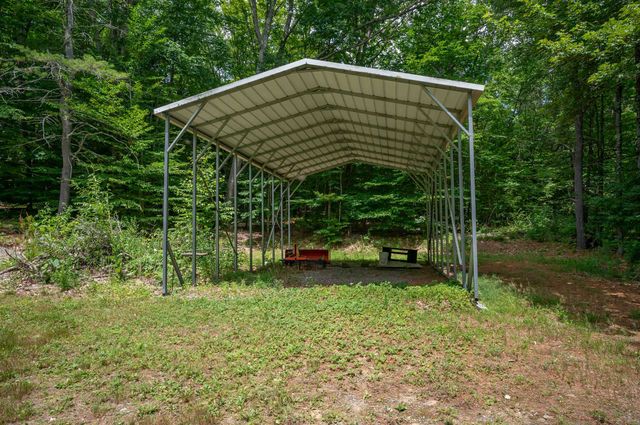 300 Lancaster Hill Road, Tilton, NH 03276