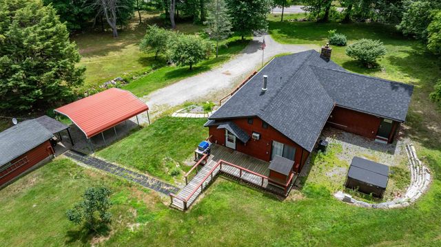 300 Lancaster Hill Road, Tilton, NH 03276