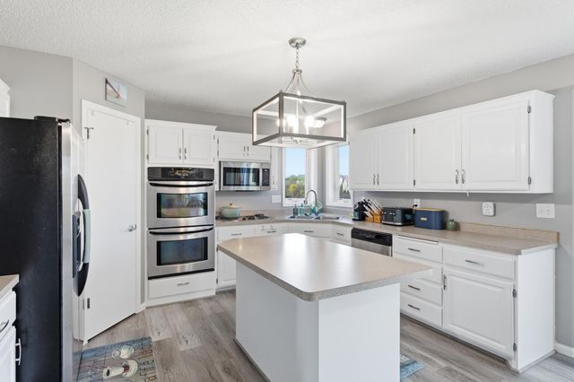 7554 Ohland Avenue NE, Elk River, MN 55330
