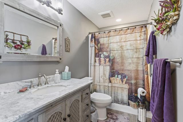 7554 Ohland Avenue NE, Elk River, MN 55330