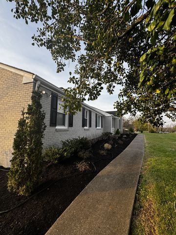 419 Alta Loma Rd, Goodlettsville, TN 37072